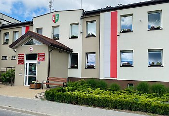 33 decyzje i ponad 360 tysięcy złotych. Gmina Sicienko odpowiada w sprawie opłaty adiacenckiej