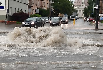 Na części Bydgoszczy był to „deszcz stuletni”. MWiK po tygodniach odpowiada