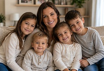 Wsparcie dla rodziców z niską emeryturą lub bez niej. „Mama 4 plus” pobiera ponad 4,2 tys. mieszkańców regionu