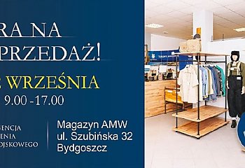 Hełmy za 40 zł, manierki za 15. AMW otwiera magazyn w Bydgoszczy