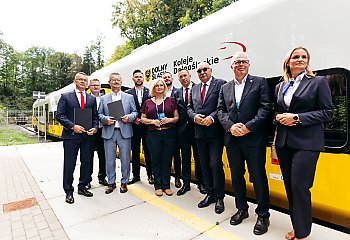 Kolejne pociągi z Bydgoszczy pojadą na Dolny Śląsk. PESA dostała zamówienie na 10 następnych składów
