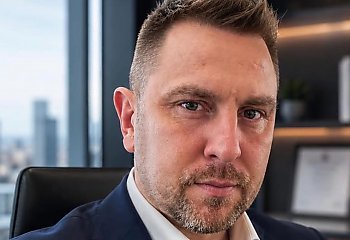 Sebastian Grysiak obejmie mandat radnego Bydgoszczy. Kim jest przyszły samorządowiec?