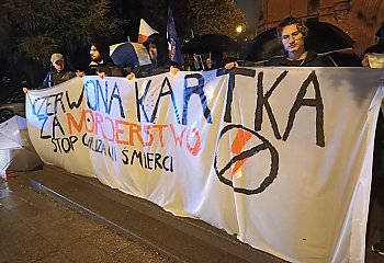 „Nie żałujemy ani jednego dnia”. Poruszające świadectwa podczas manifestacji w obronie życia w Bydgoszczy