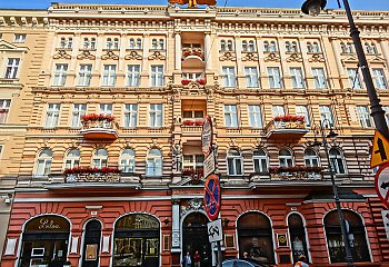 Kamienice pełne zagadek. Spacer śladami Józefa Święcickiego
