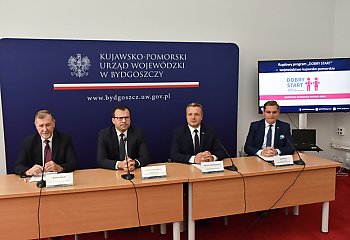 Dobry start w nowy rok. 300 zł na wyprawkę dla ucznia