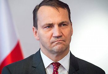 Sikorski zeznawał w sprawie tragicznego lotu do Smoleńska