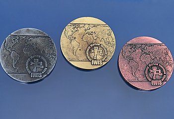 Medale dla bydgoskich uczelni na wystawie wynalazków