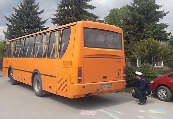 Pasażerka wypadła z autobusu podczas jazdy 