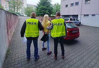 Zaoferowali pomoc, a naprawdę chcieli okraść. Para z Bydgoszczy aresztowana