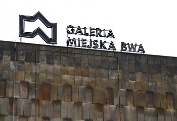Galeria Miejska bwa ma nowy neon