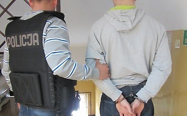 Bydgoszcz. Poszukiwana para aresztowana podczas obiadu w restauracji 