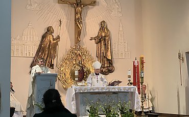 Wizyta ks. infułata Jana Sikorskiego, inicjatora wieczystej adoracji w licznych parafiach w Polsce