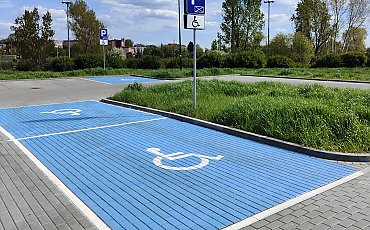 Parkowanie na miejscach dla osób niepełnosprawnych