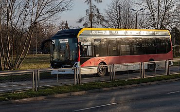 Marszałek hurtem kupuje autobusy