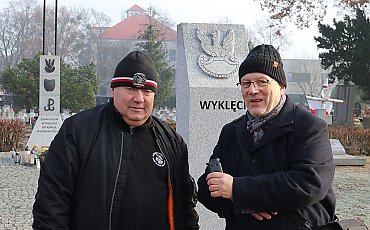 Miejsce święte.  Bydgoscy Patrioci po marszu [WIDEO, GALERIA ZDJĘĆ]