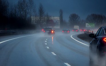 Będzie bardzo ślisko, a potem bardzo ciepło [POGODA]