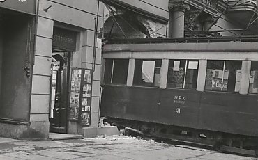 Tramwaje wjeżdżały w podcienia bydgoskich kamienic już pół wieku temu!