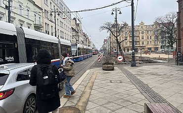 Zaparkował i wstrzymał ruch tramwajów na Gdańskiej w Bydgoszczy