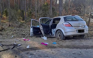 Poważny wypadek w Samociążku. Jedna osoba zabrana helikopterem do szpitala