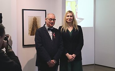 „Z aparatem i sercem” – bydgoski fotograf z medalem „Gloria Artis” [ZDJĘCIA]