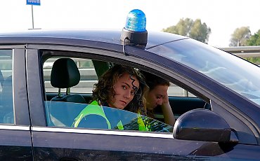 Wielka obława na drogach! Policja zapowiada kontrole z każdej strony – sprawdzą cię nawet z motocykla!