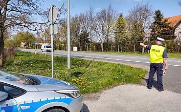 „Majówka” na drogach. Dwa wypadki, setki kontroli i pijani kierowcy
