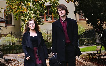 Muzyka Północy w Salonie Hoffman. Sara i Natan Kosętka z koncertem pełnym pasji i brzmień z krańców Europy