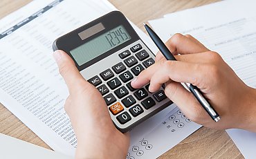 Zarabiasz na emeryturze? Możesz stracić pieniądze z ZUS-u! Masz czas tylko do 31 maja