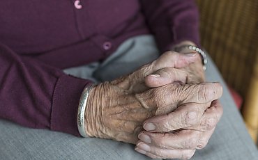 „On nigdy taki nie był” – poruszające spotkanie o demencji w Bydgoszczy. Nie możesz tego przegapić!
