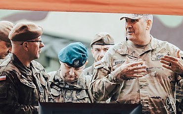 Amerykański generał w Toruniu! Zdradził, co USA planuje z Polakami. Padły mocne słowa o bezpieczeństwie