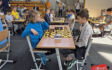 Szachowa bitwa młodych umysłów! Bydgoszczanie i Osielsko na podium największej ligi w regionie!