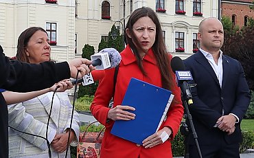 Centra integracji cudzoziemców nie powstaną. Ruch Narodowy: „Nie chcemy żadnych ośrodków dla imigrantów”