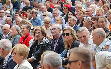 Sołtysi jak gwiazdy! Wielka Sołtysiada w Toruniu – marszałek Całbecki nie szczędził wzruszeń