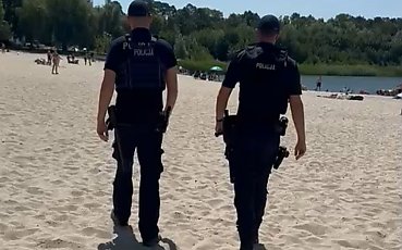 Policja ruszyła na dzikie plaże! Kontrole kąpielisk i ostrzeżenie: „Lekkomyślność zabija”