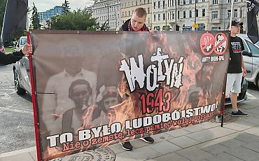 Wołyń 1943: Bydgoszczanie upomnieli się o pamięć ofiar ludobójstwa!