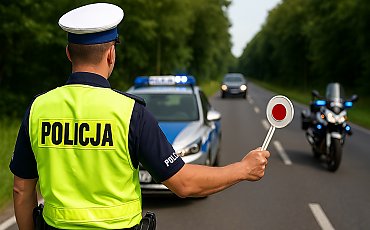 Długi sierpniowy weekend na drogach. Więcej patroli, surowe kontrole i zakazy dla ciężarówek
