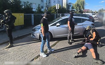 Spektakularna akcja w Białych Błotach. Policja i Straż Graniczna zlikwidowały narkotykowe laboratorium