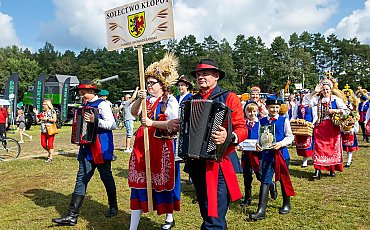 Bydgoszcz świętuje dożynki wojewódzkie: Gwiazdy, wyróżnienia i tradycja