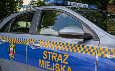 Pożar na ul. Przemysłowej: dramatyczna akcja straży miejskiej!