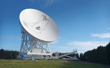 Kontrowersje wokół radioteleskopu w Piwnicach – naukowcy biją na alarm!
