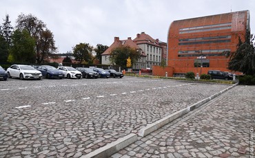 Plac Solny w Bydgoszczy: Czy odnowiona powierzchnia zaskoczy mieszkańców?