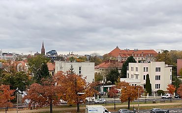 Wiatr i przelotny deszcz nad Bydgoszczą [POGODA]