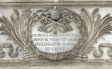 Lateran: prawdziwa katedra papieża. Historia walki, pożarów i powrotu z Awinionu