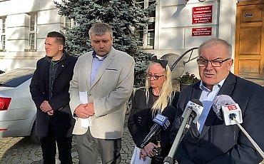 Rolnicy wściekli przed Urzędem Wojewódzkim! „To jest upadek polskiej wsi”. Padły mocne słowa i twarde żądania