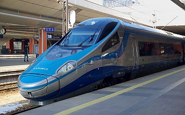 Dlaczego Pendolino omija Bydgoszcz? Poseł Piotr Król pyta ministra o dostęp do pociągów EIP
