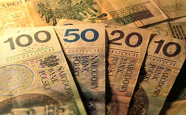 Oszust z powiatu świeckiego: 115 zarzutów za kredyty na dane własnej mamy!