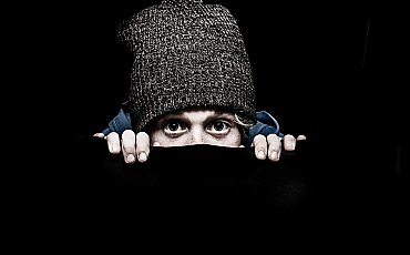 Oszuści kryptowalutowi oszukali starszą panią z Bydgoszczy na prawie milion złotych!