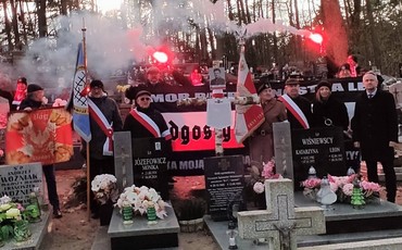 Pamięć o bohaterach AK: uroczystości w Bydgoszczy i Brzozie