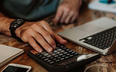 Wyższe składki na uzbezpiecznie społeczne dla przedsiębiorców. O zmianach przypomina ZUS