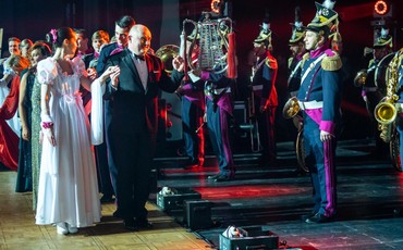 Tak się bawią i pomagają! Marszałkowski Bal Dobroczynny zebrał imponującą sumę